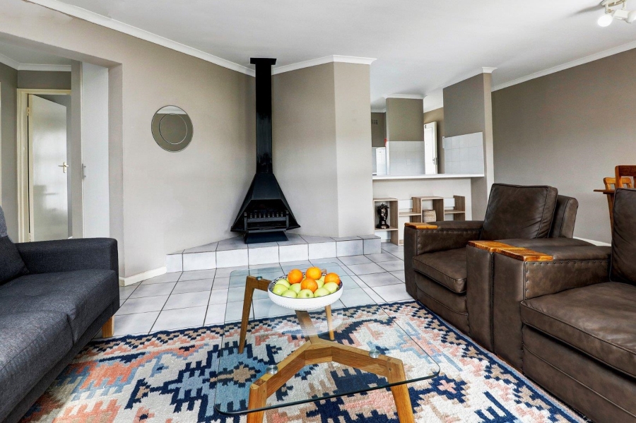 2 Bedroom Property for Sale in Loevenstein Western Cape